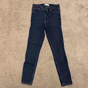 Zara women skinny jeans. Size 4